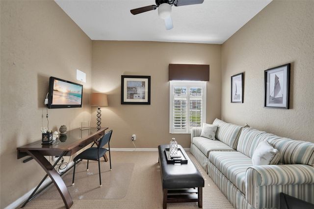 2037 LYNX RUN, North Port, FL 34288