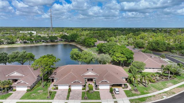 2037 LYNX RUN, North Port, FL 34288