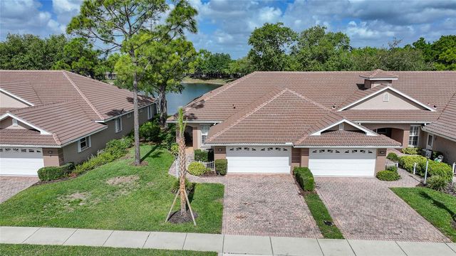 2037 LYNX RUN, North Port, FL 34288