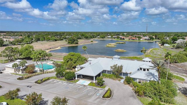 2037 LYNX RUN, North Port, FL 34288