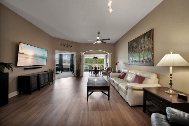 2037 LYNX RUN, North Port, FL 34288