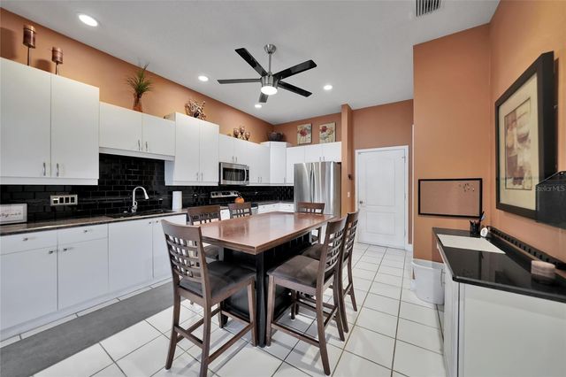 2037 LYNX RUN, North Port, FL 34288