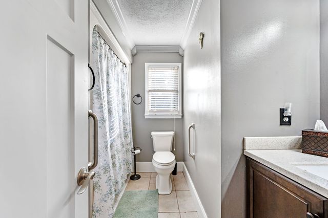 105 Ashton Cir, Fayetteville, TN 37334