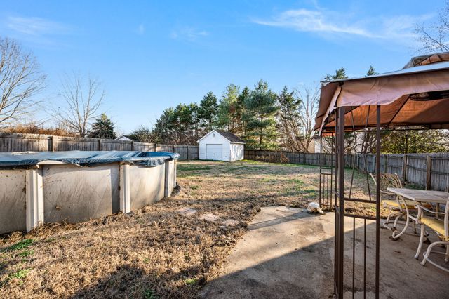 105 Ashton Cir, Fayetteville, TN 37334