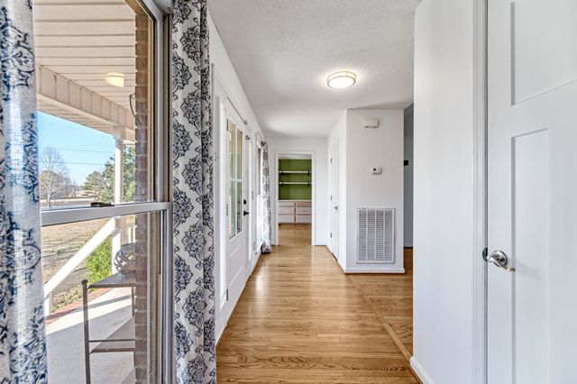 105 Ashton Cir, Fayetteville, TN 37334