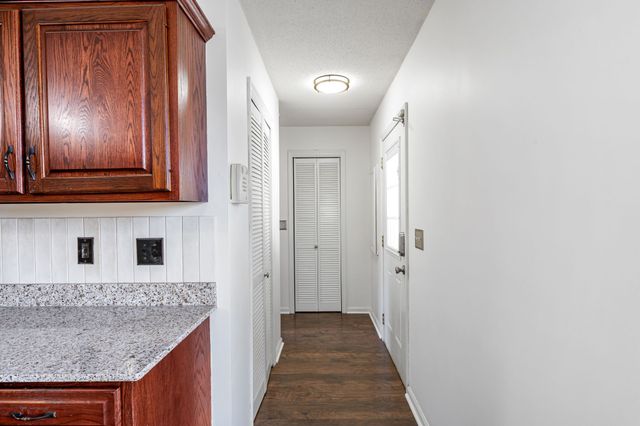 105 Ashton Cir, Fayetteville, TN 37334