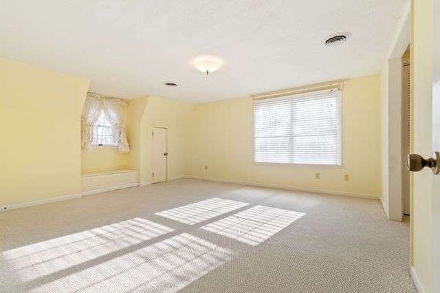 846 R Wilkerson Dr, Centerville, TN 37033