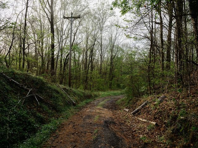 846 R Wilkerson Dr, Centerville, TN 37033
