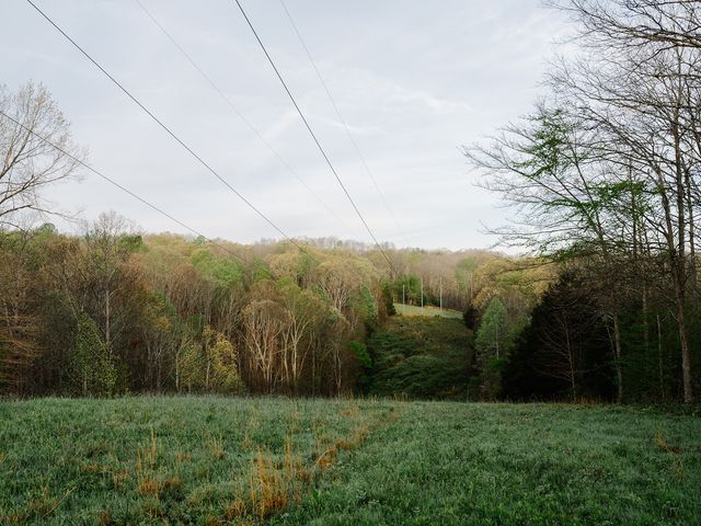 846 R Wilkerson Dr, Centerville, TN 37033