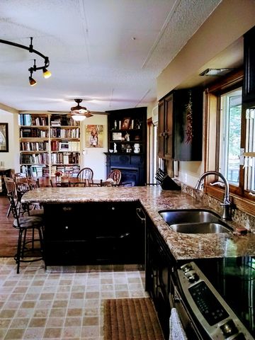 10496 160th Street NE, Thief River Falls, MN 56701