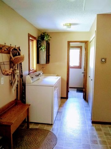 10496 160th Street NE, Thief River Falls, MN 56701