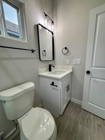 16938 W Lynbrook, Montgomery, TX 77316