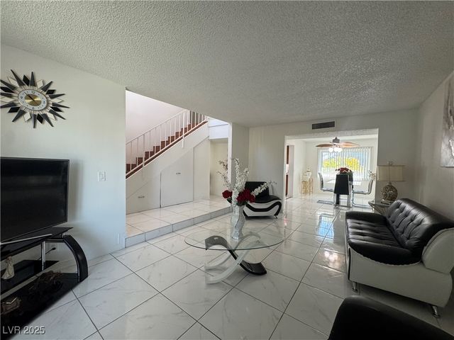 6761 Bonillo Drive, Las Vegas, NV 89103