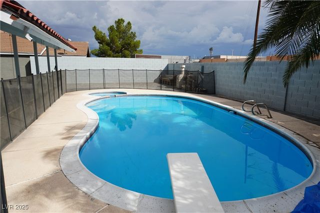 6761 Bonillo Drive, Las Vegas, NV 89103