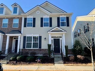 130 Spring Pine Lane, Holly Springs, NC 27540