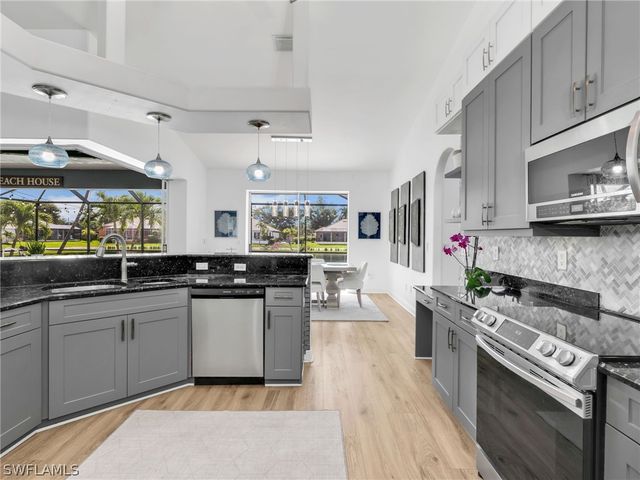 13621 China Berry WAY, Fort Myers, FL 33908