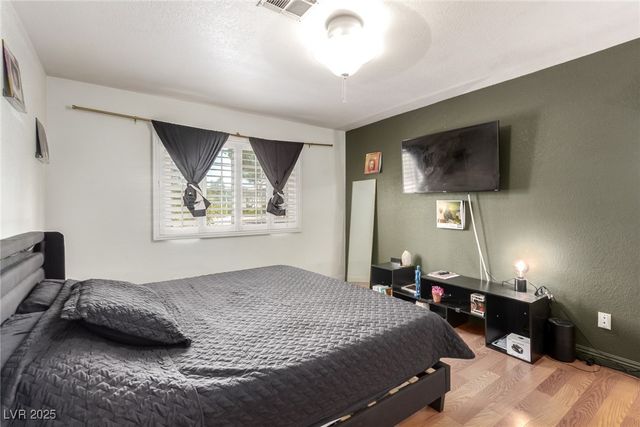 5424 Geneive Lane 105, Las Vegas, NV 89108