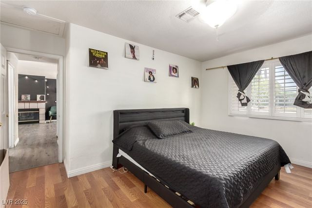 5424 Geneive Lane 105, Las Vegas, NV 89108