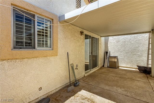 5424 Geneive Lane 105, Las Vegas, NV 89108