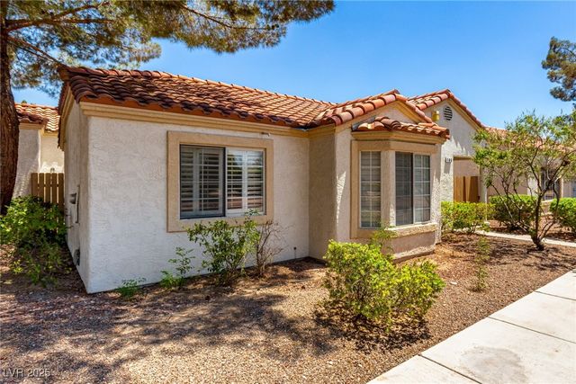 5424 Geneive Lane 105, Las Vegas, NV 89108