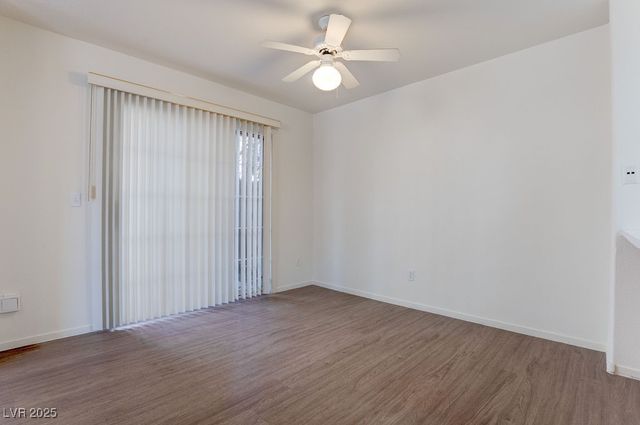 9672 Gunsmith Drive, Las Vegas, NV 89123