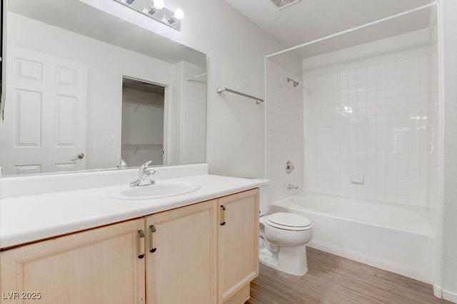 9672 Gunsmith Drive, Las Vegas, NV 89123