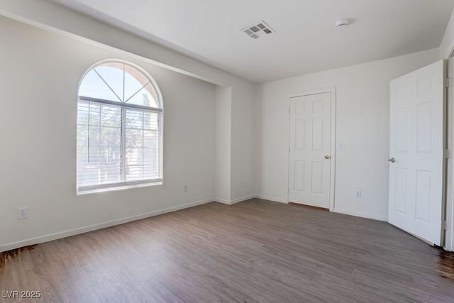 9672 Gunsmith Drive, Las Vegas, NV 89123