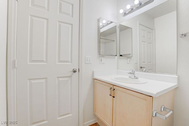 9672 Gunsmith Drive, Las Vegas, NV 89123