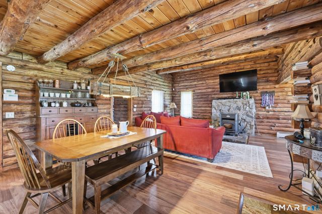 800 Gaylord Mountain Road, Hamden, CT 06518