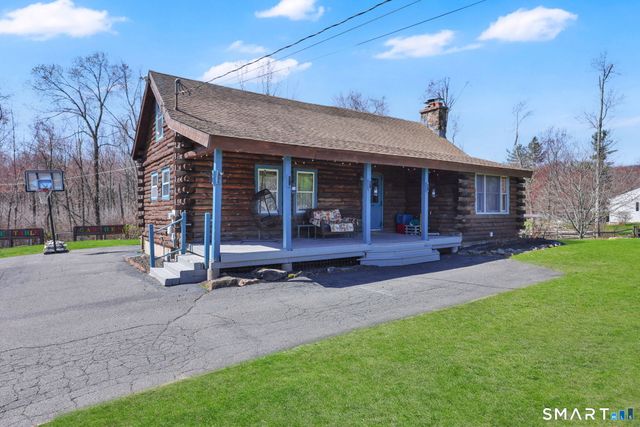 800 Gaylord Mountain Road, Hamden, CT 06518