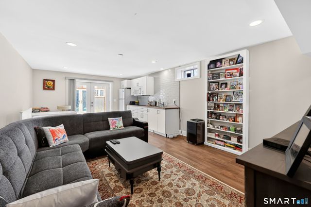 800 Gaylord Mountain Road, Hamden, CT 06518