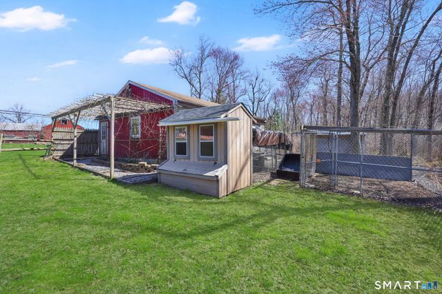 800 Gaylord Mountain Road, Hamden, CT 06518