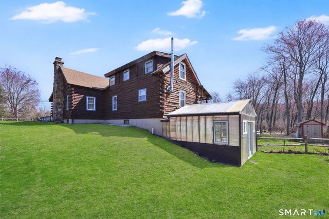 800 Gaylord Mountain Road, Hamden, CT 06518