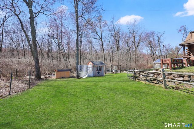 800 Gaylord Mountain Road, Hamden, CT 06518