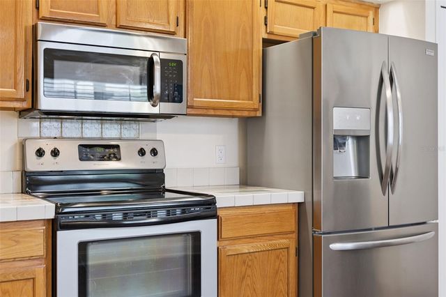 1016 REYNOLDS COURT, Oviedo, FL 32765