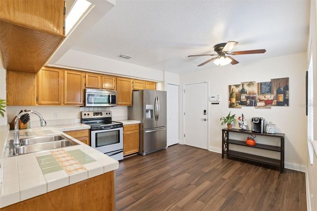 1016 REYNOLDS COURT, Oviedo, FL 32765
