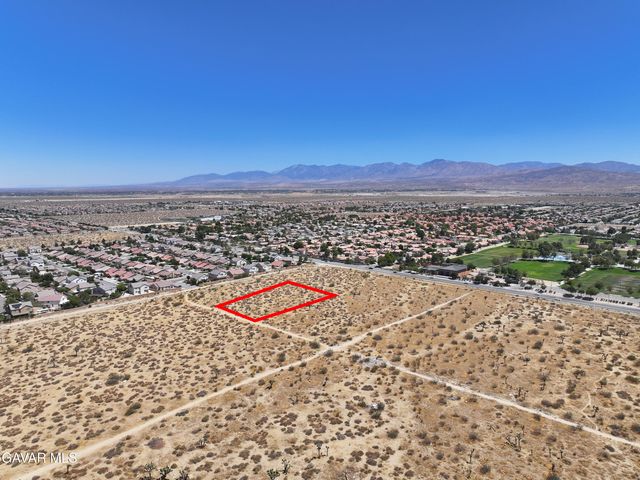 Q 12 Vic Vac Avenue, Palmdale, CA 93552