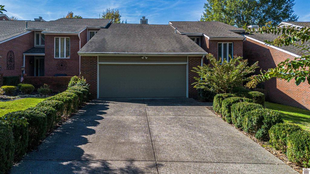 2 Meadow Links Drive # 2, Paducah, KY 42001