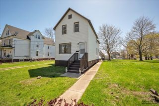 337 George Avenue, Waukegan, IL 60085