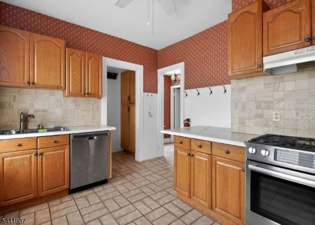 1 Irving Pl, Summit City, NJ 07901