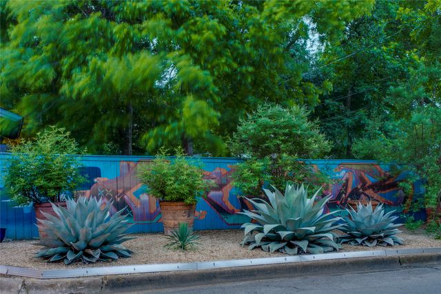 1505 Arizona Avenue, Dallas, TX 75216