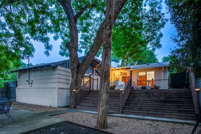 1505 Arizona Avenue, Dallas, TX 75216