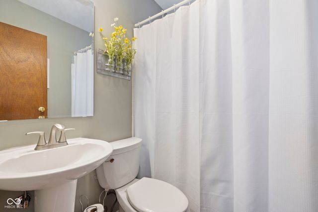 7200 Grouper Drive, Nineveh, IN 46164