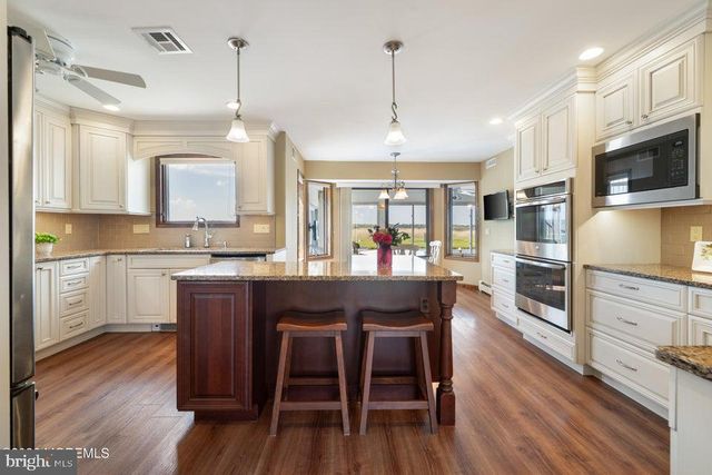 1026 MONTAUK DR, Forked River, NJ 08731