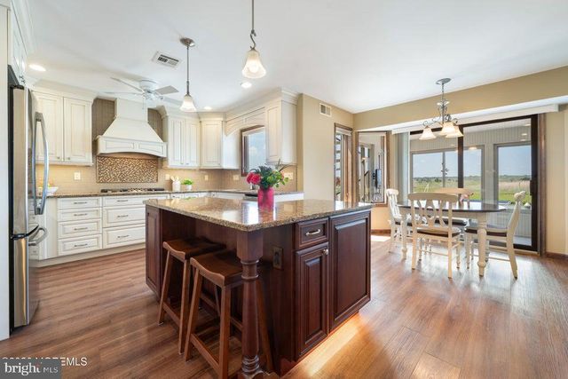 1026 MONTAUK DR, Forked River, NJ 08731