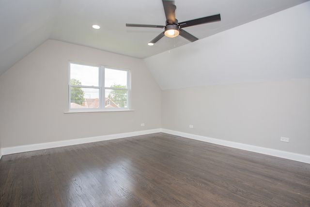 10320 S Rhodes Avenue, Chicago, IL 60628