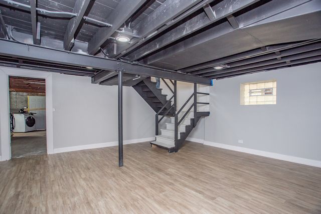 10320 S Rhodes Avenue, Chicago, IL 60628