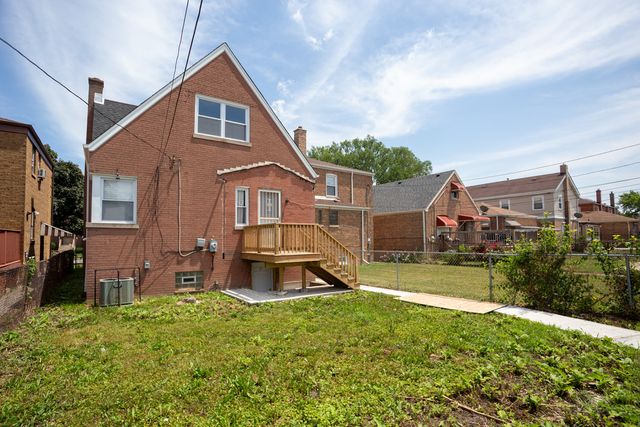 10320 S Rhodes Avenue, Chicago, IL 60628