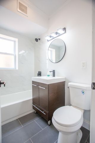 10320 S Rhodes Avenue, Chicago, IL 60628