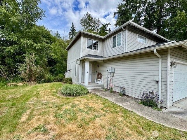 12723 woodland Avenue E, Puyallup, WA 98373